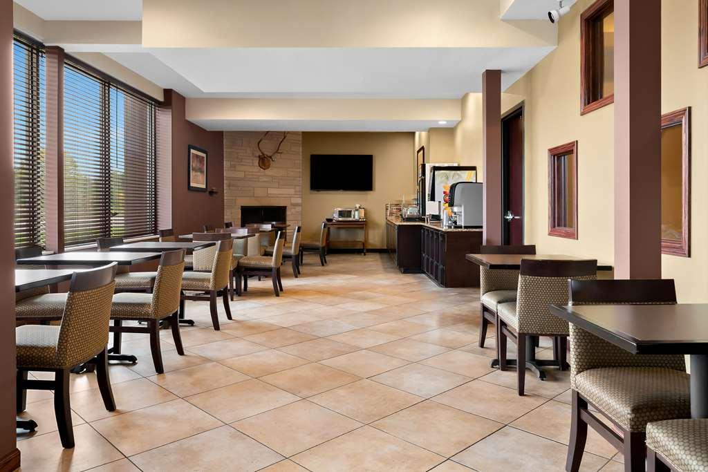 Best Western Paradise Inn Savoy Restoran gambar